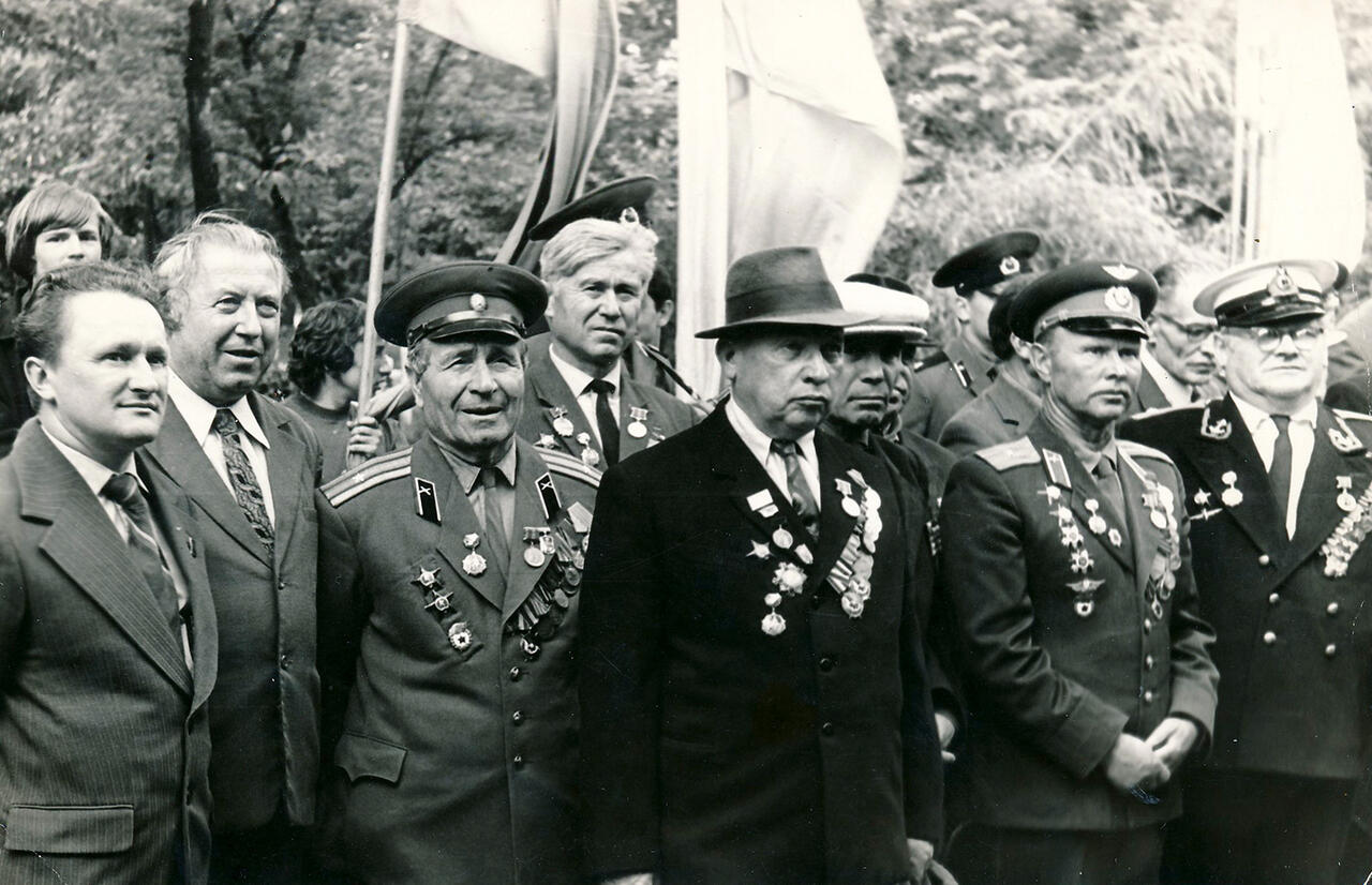 С ветеранами в День победы. 1974 год