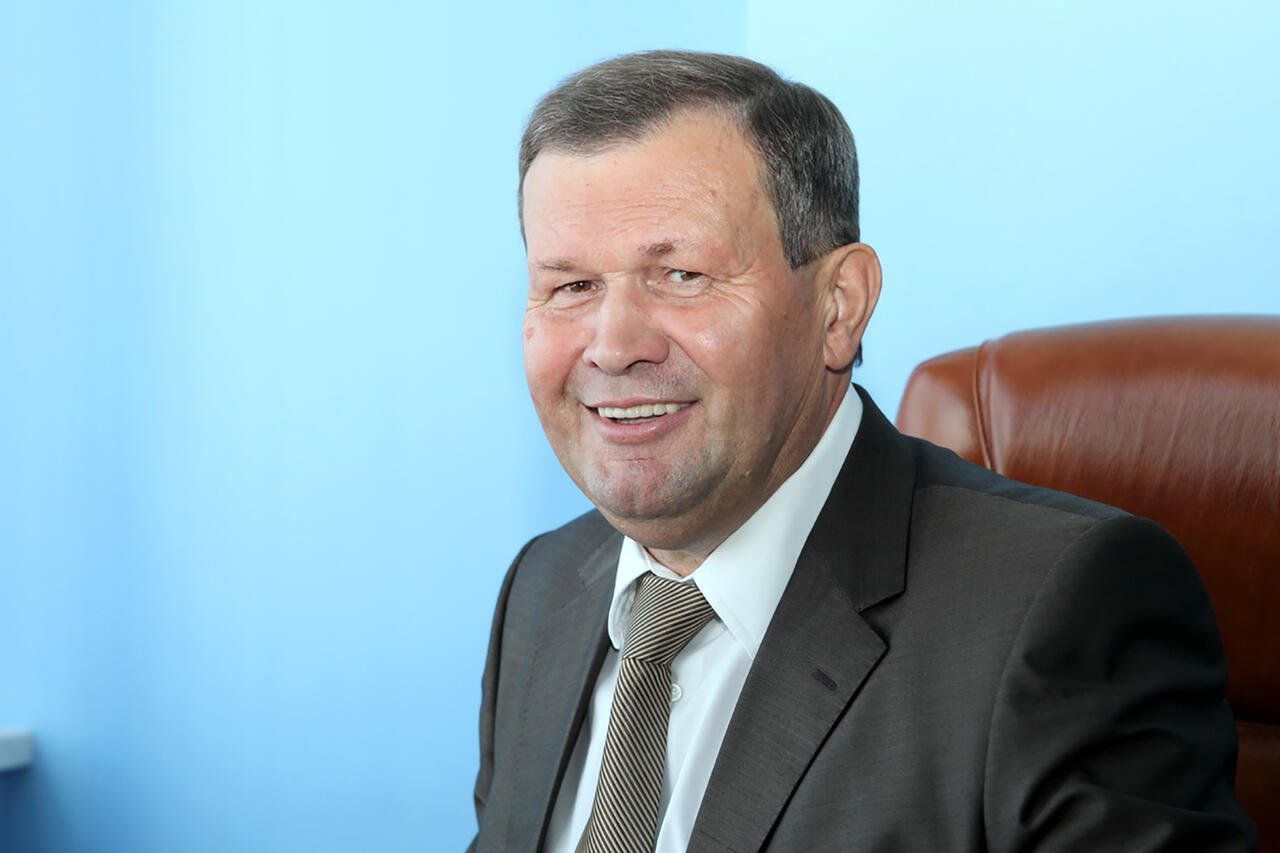 Адам Вашков