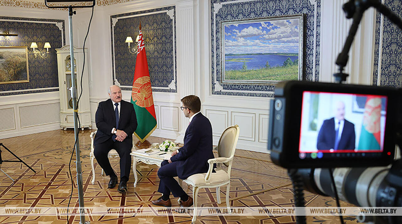 Во время интервью