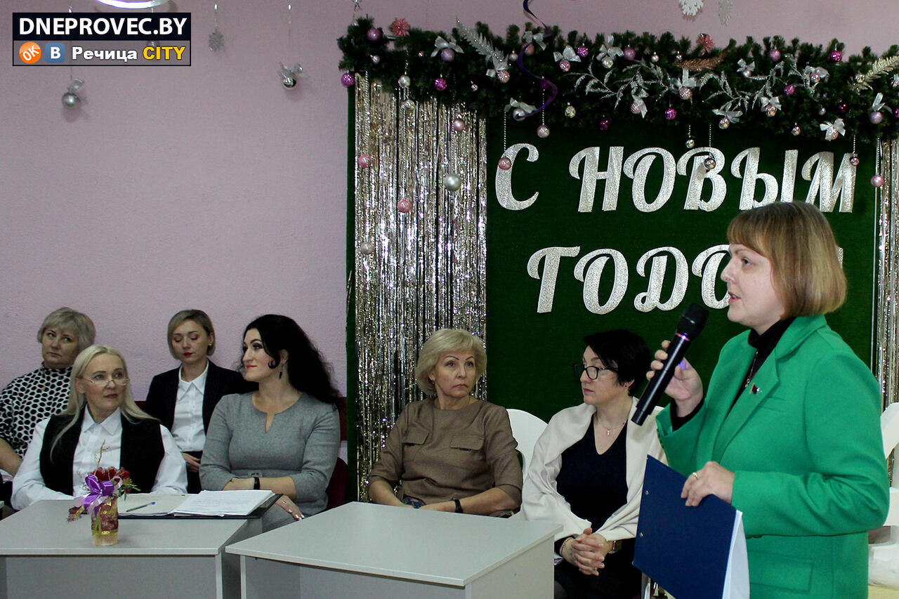 Модератор встречи Марина Савкина