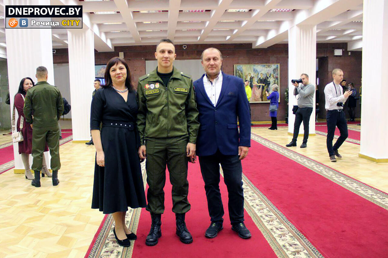 Владислав Александронец с родителями
